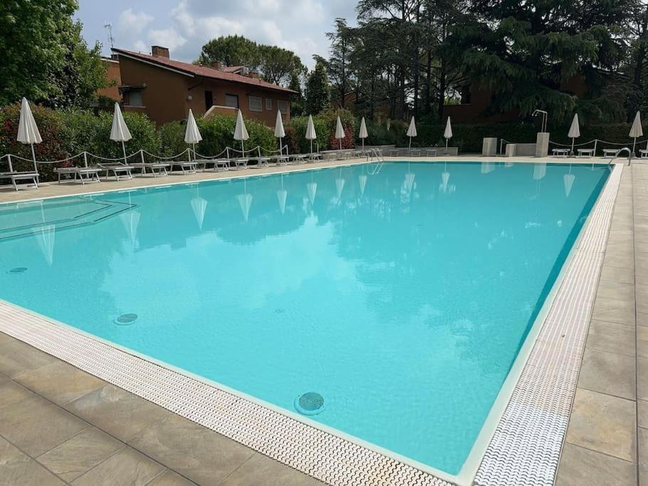5' From Punta Gro Beach With Free Swimming Pool Sirmione Esterno foto